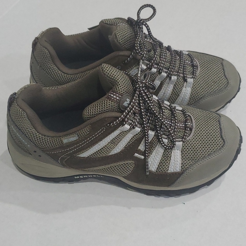 WORN ONCE Merrell Payette Olive-Women's Hiking Outdoor Trail Shoe Size 8.5